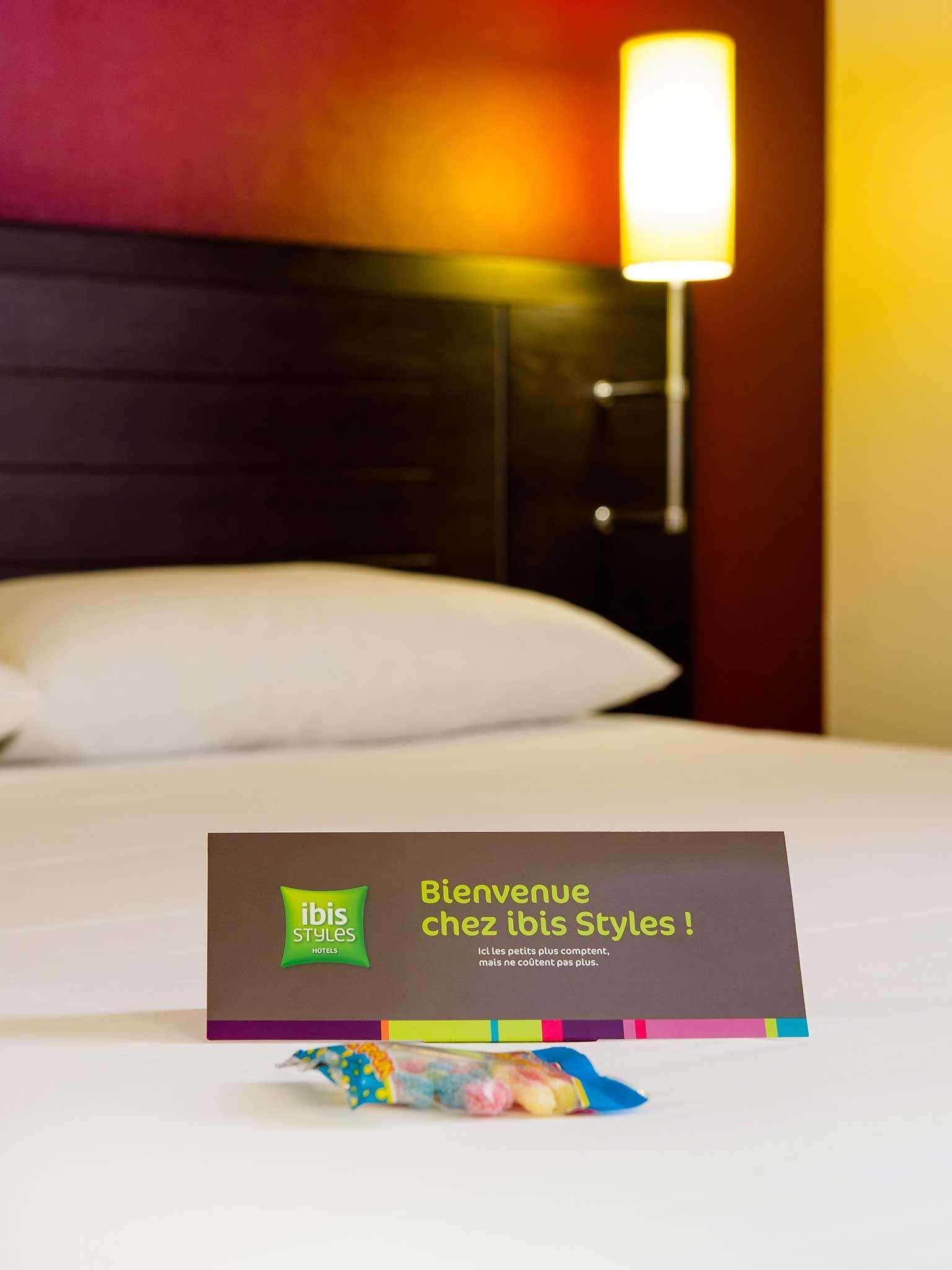 Ibis Styles Nantes Centre Place Royale Екстериор снимка